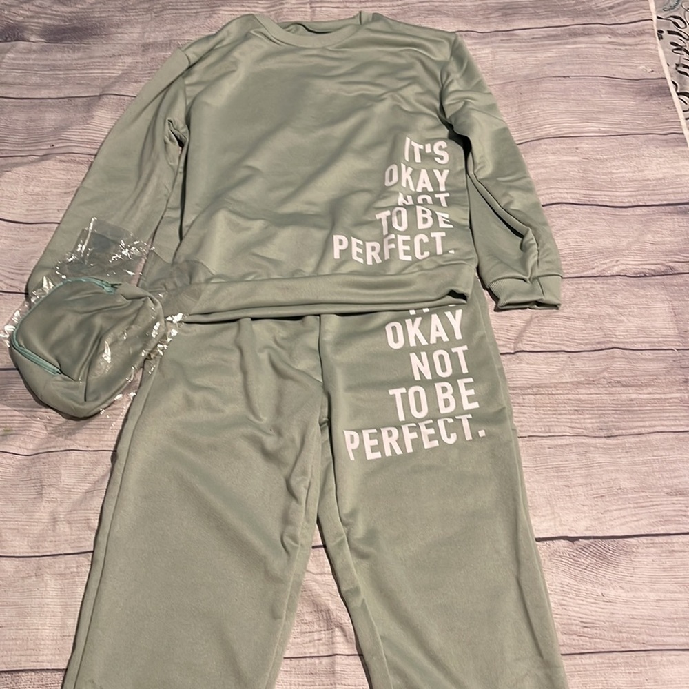 New boys Shein mint outfit 11/12